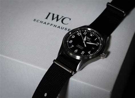 [B!] 【安っぽい？】IWCマーク18をレビュー！17から乗り換えま .